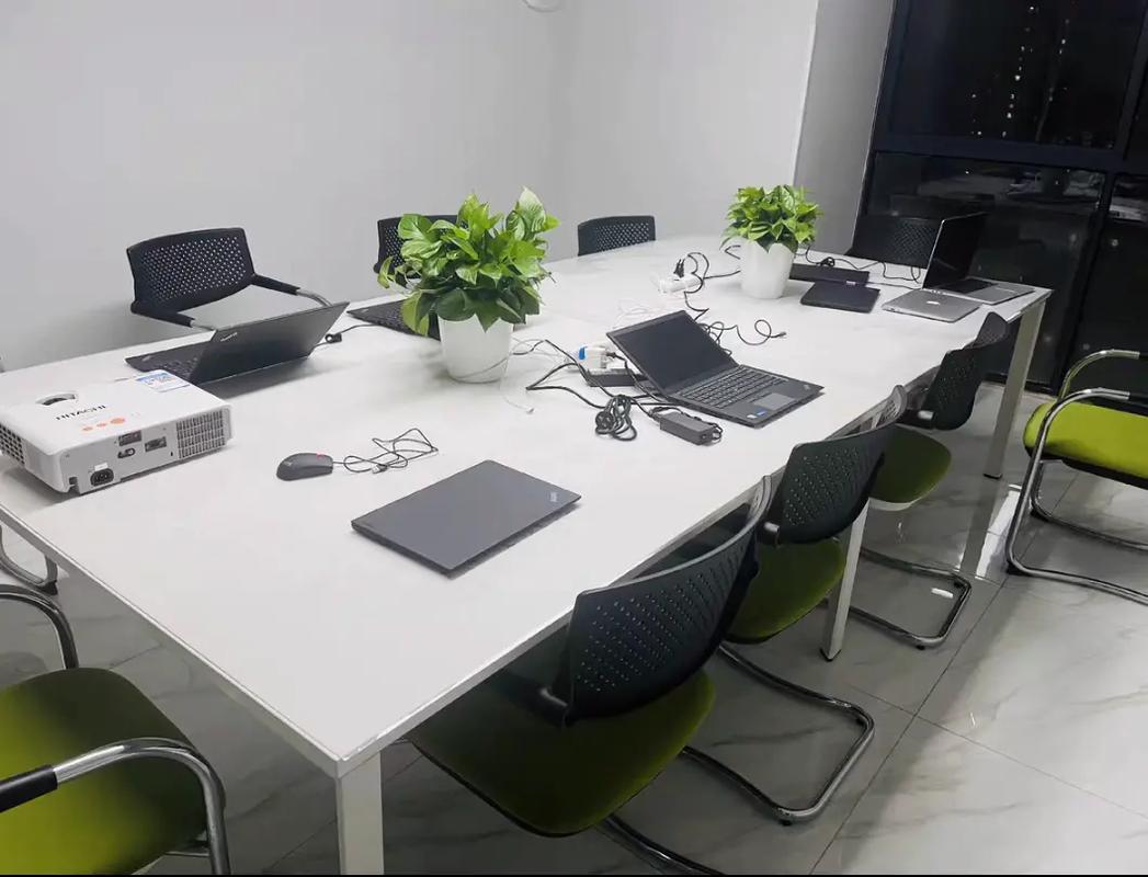 专业电脑租赁 0押金、月付便捷，低至每日2元